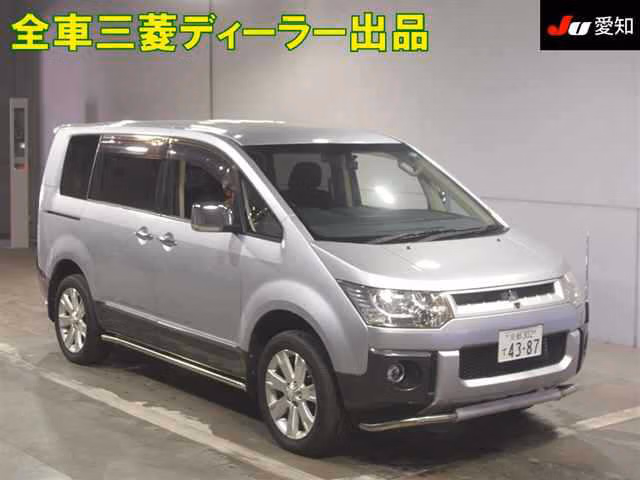 MITSUBISHI DELICA D:5