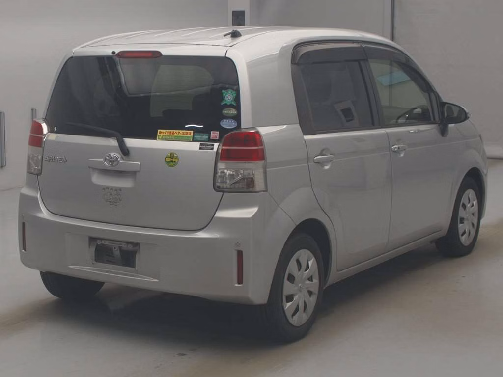 TOYOTA SPADE