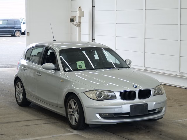 BMW 1-SERIES