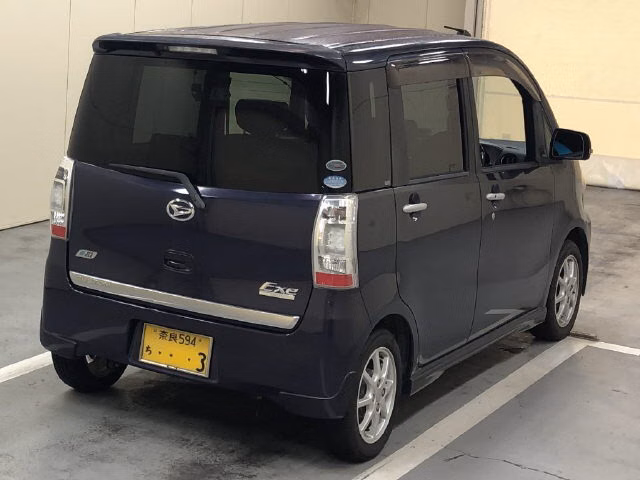 DAIHATSU TANTO EXE