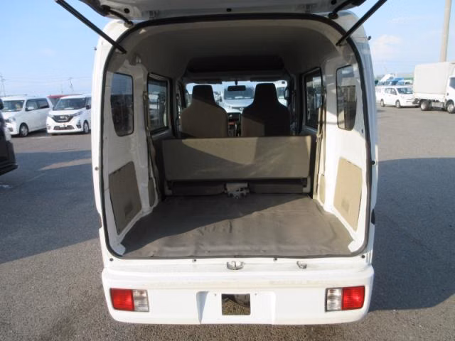 NISSAN NV100 CLIPPER