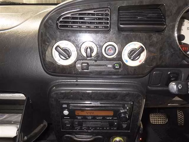 DAIHATSU MIRA GINO