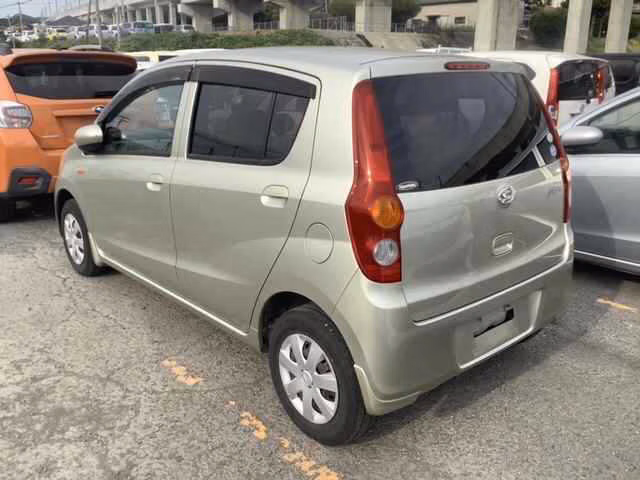 DAIHATSU MIRA