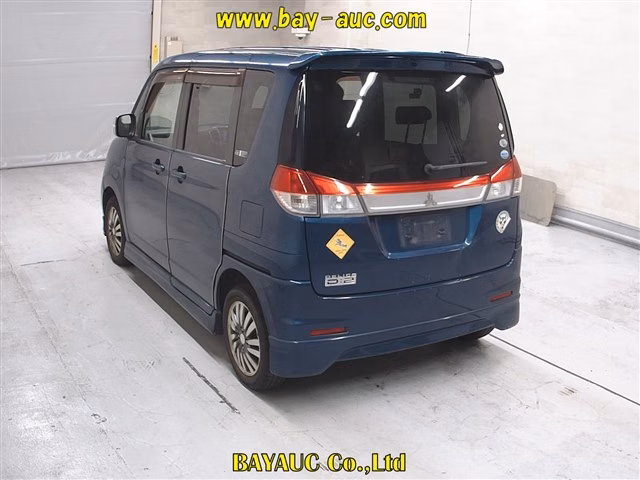 MITSUBISHI DELICA D:2