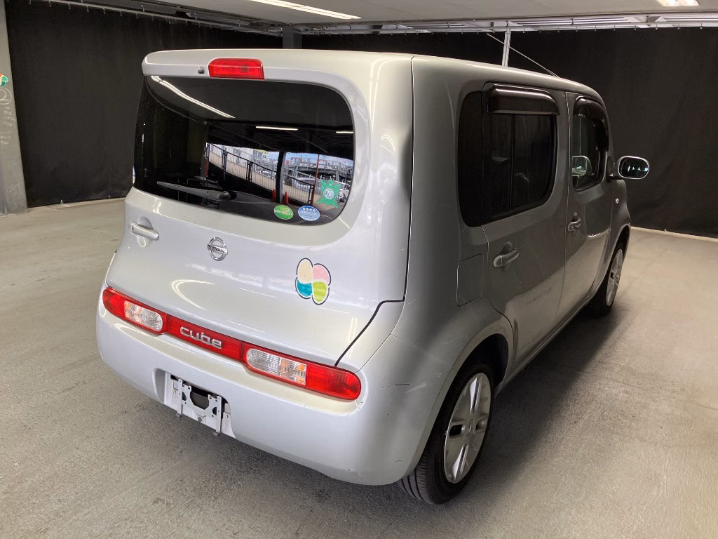 NISSAN CUBE