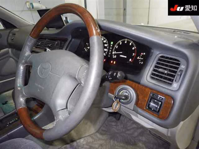 TOYOTA MARK II