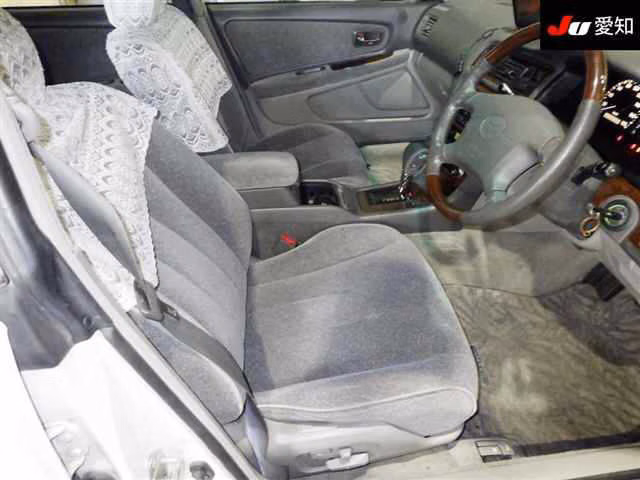 TOYOTA MARK II