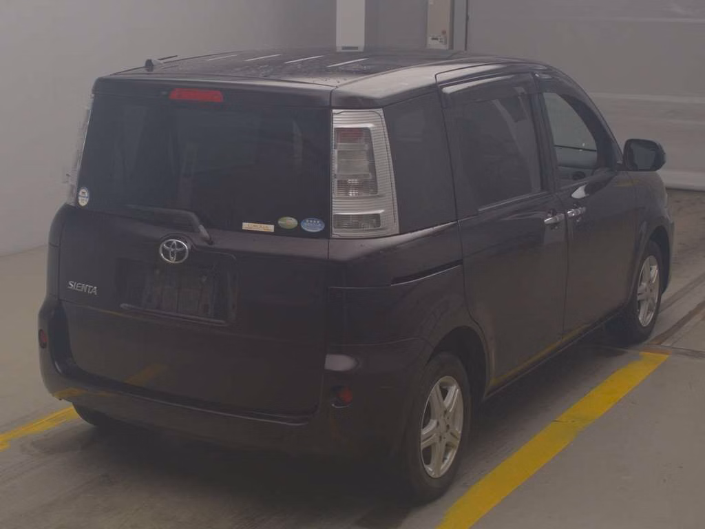 TOYOTA SIENTA