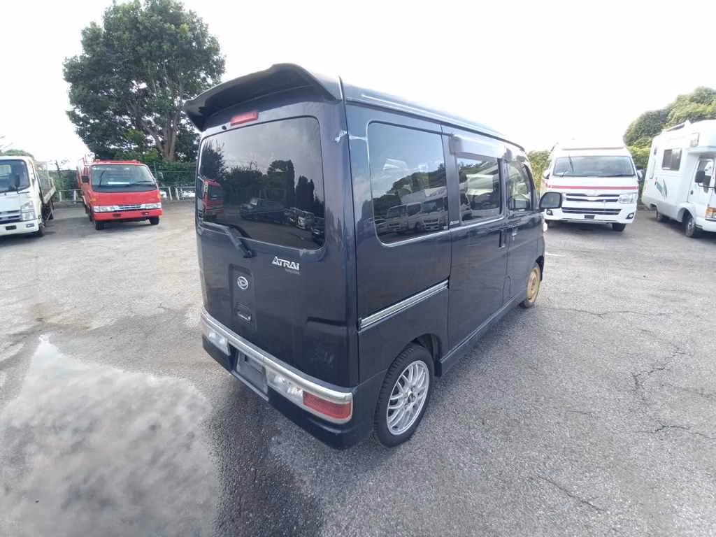 DAIHATSU ATRAI
