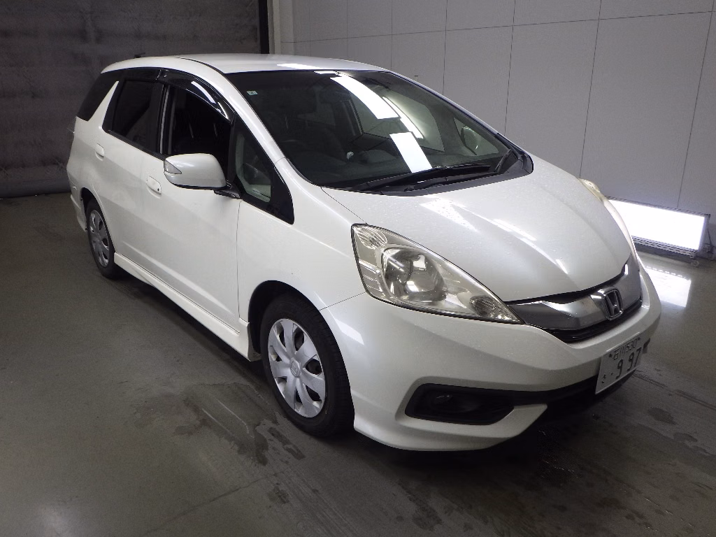 HONDA FIT SHUTTLE