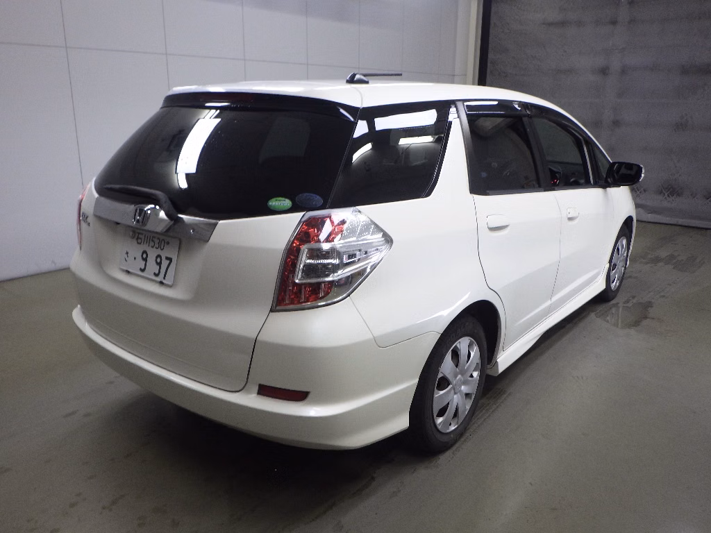 HONDA FIT SHUTTLE