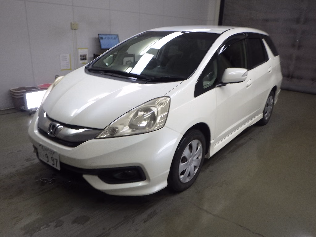 HONDA FIT SHUTTLE