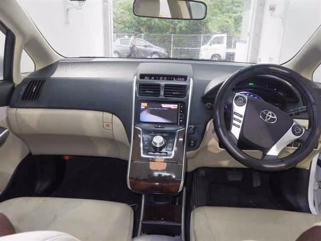 TOYOTA SAI