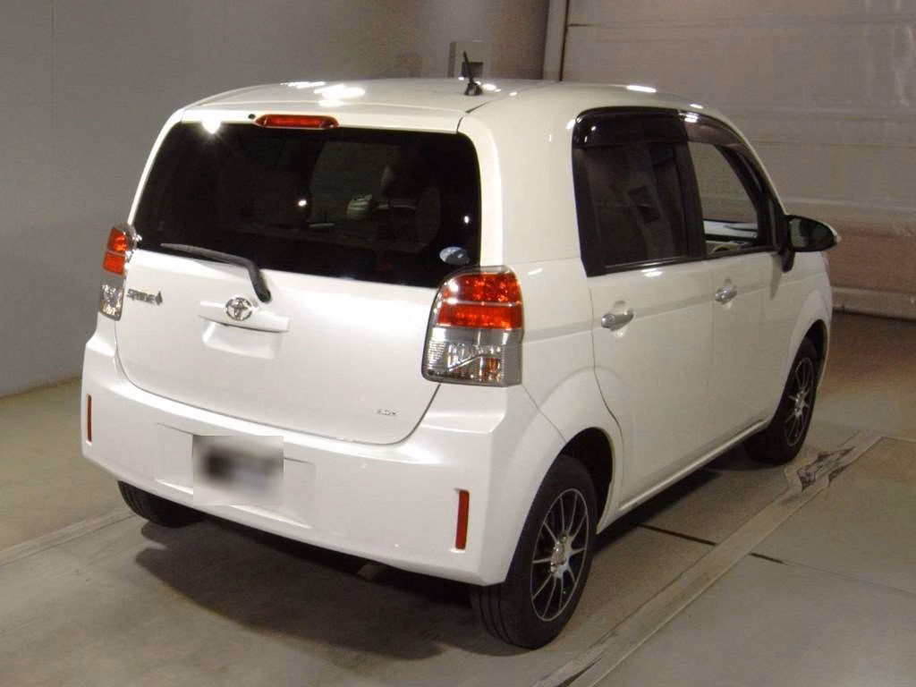 TOYOTA SPADE