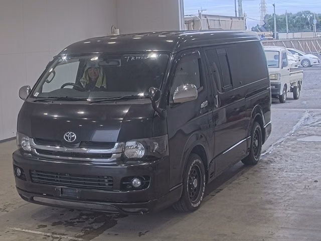 TOYOTA REGIUS ACE