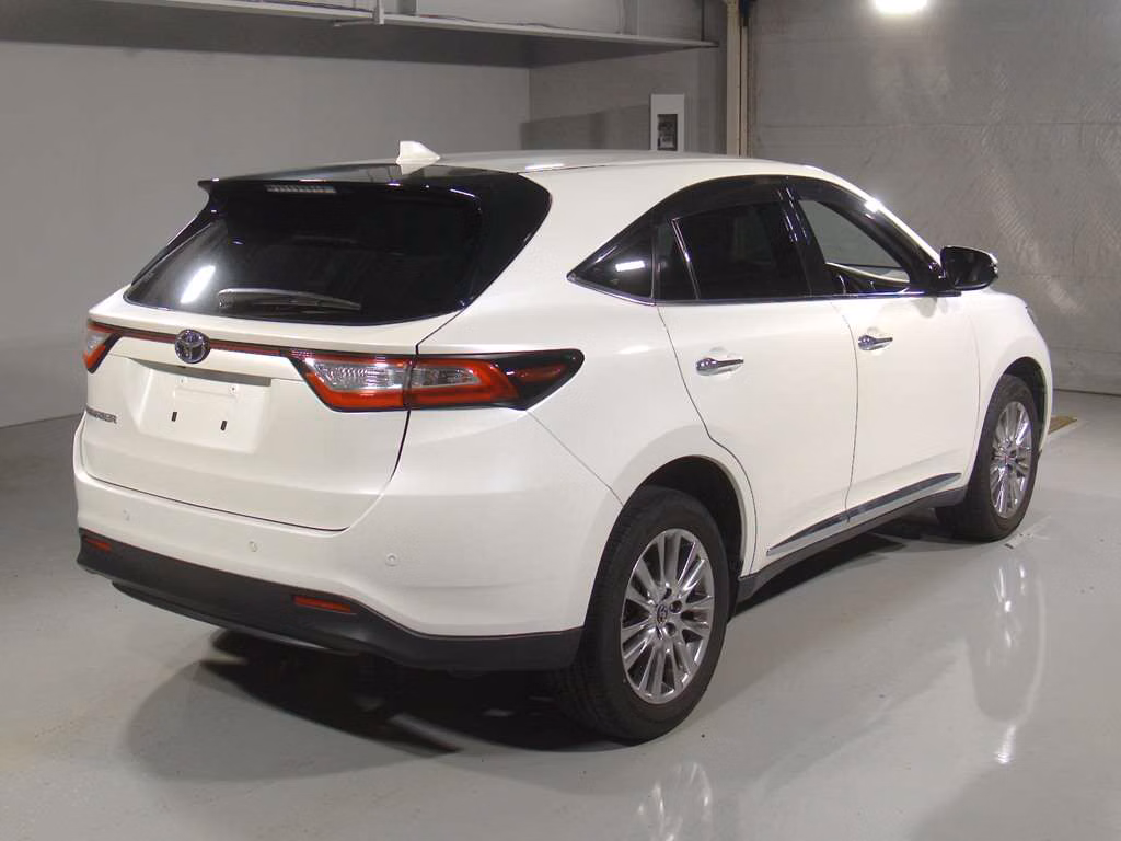 TOYOTA HARRIER