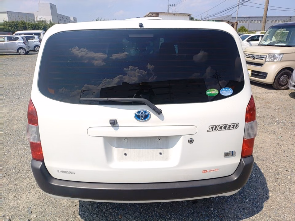 TOYOTA PROBOX