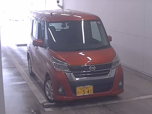 NISSAN DAYZ ROOX
