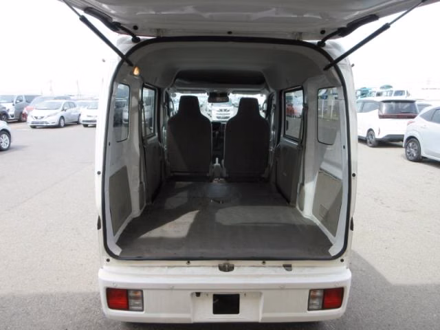 NISSAN NV100 CLIPPER