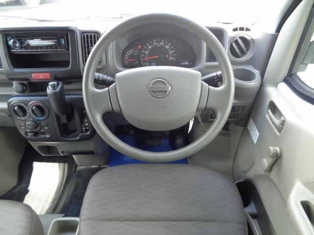 NISSAN NV100 CLIPPER