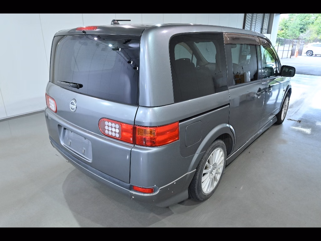 NISSAN LAFESTA