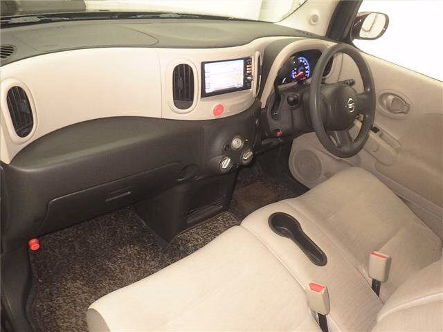NISSAN CUBE