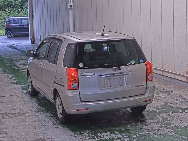 TOYOTA RAUM