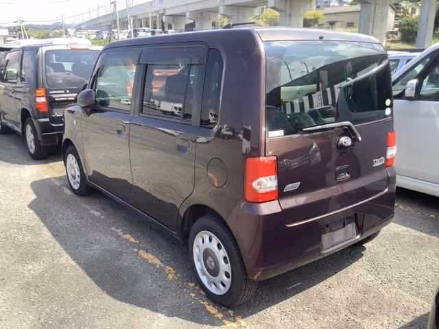 DAIHATSU MOVE CONTE