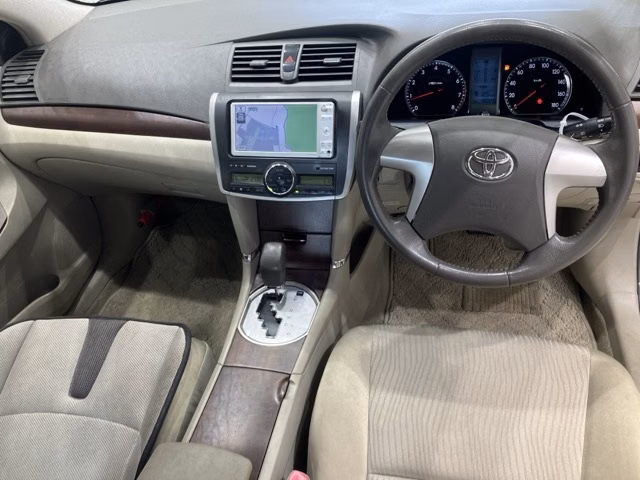 TOYOTA PREMIO