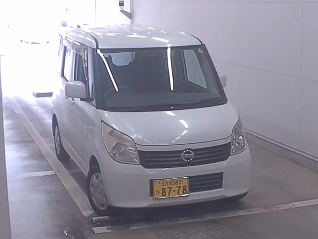 NISSAN ROOX