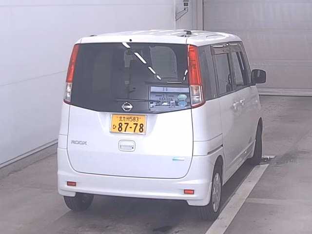 NISSAN ROOX