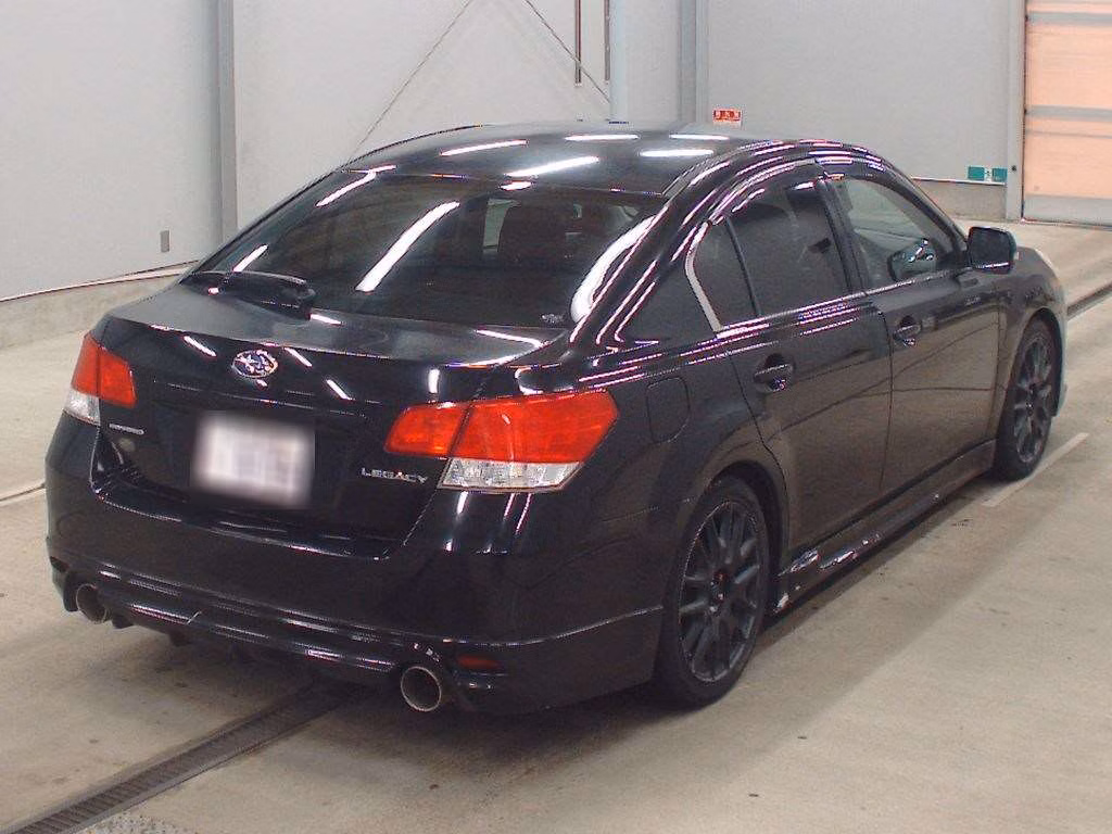 SUBARU LEGACY B4