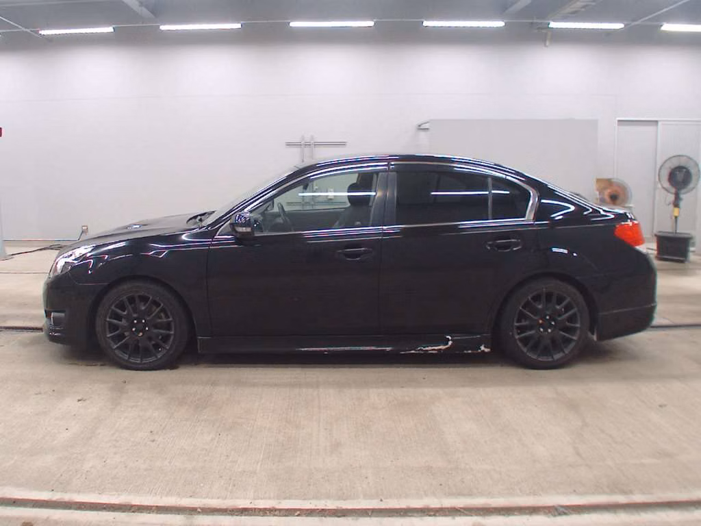 SUBARU LEGACY B4