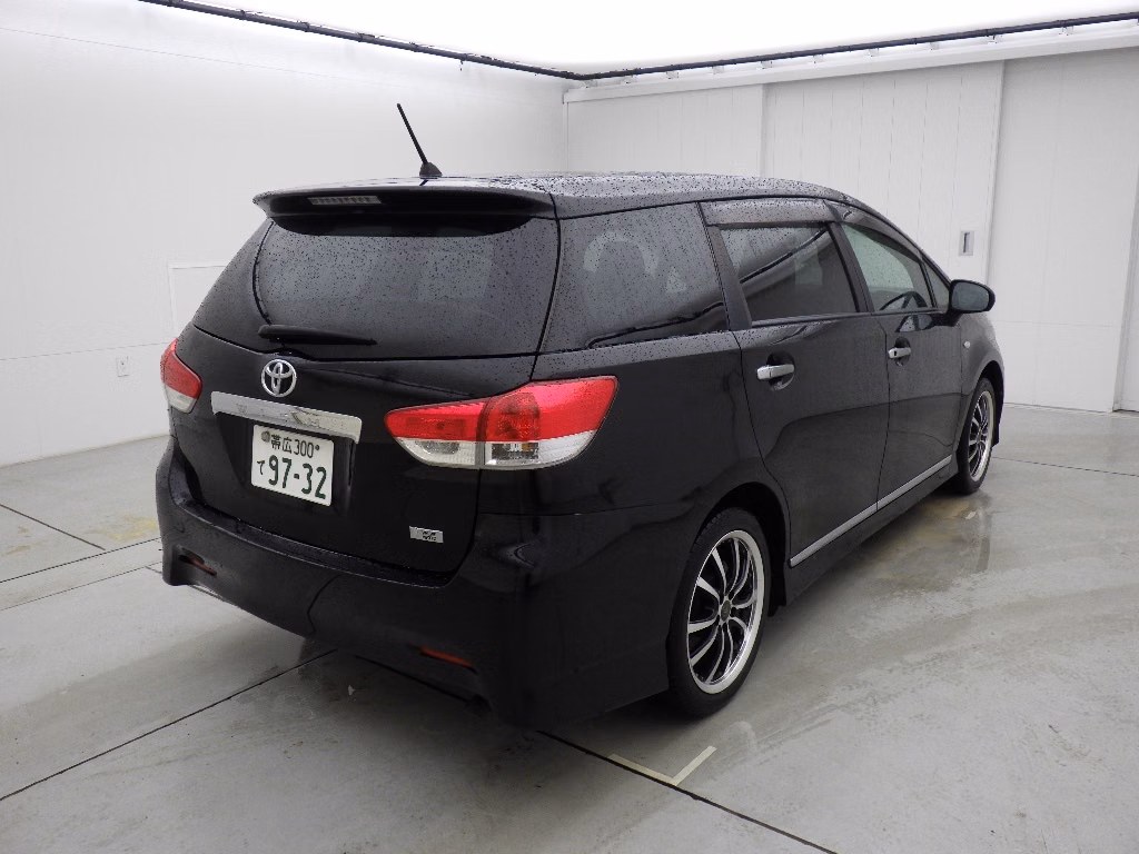 TOYOTA WISH