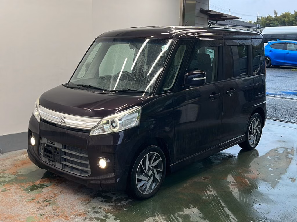Suzuki Spacia