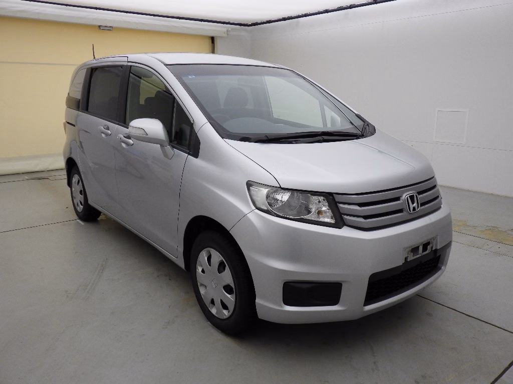 HONDA FREED SPIKE