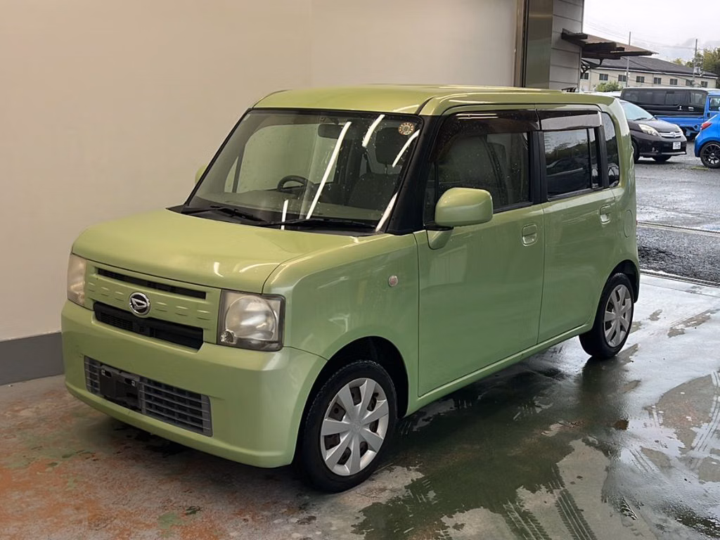 DAIHATSU MOVE CONTE