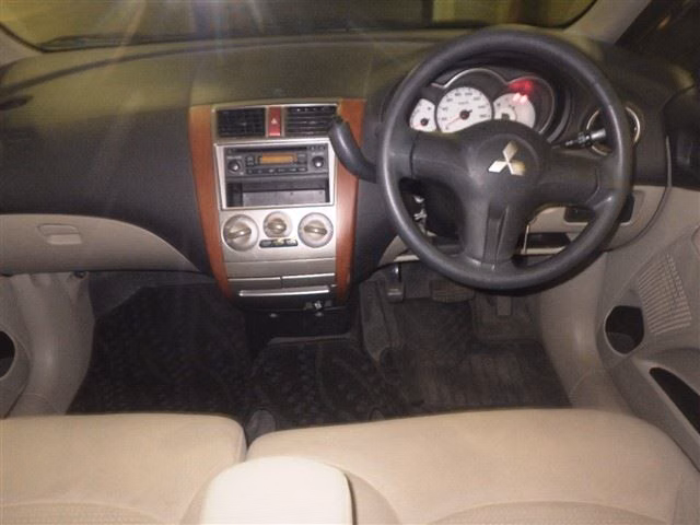 MITSUBISHI COLT PLUS