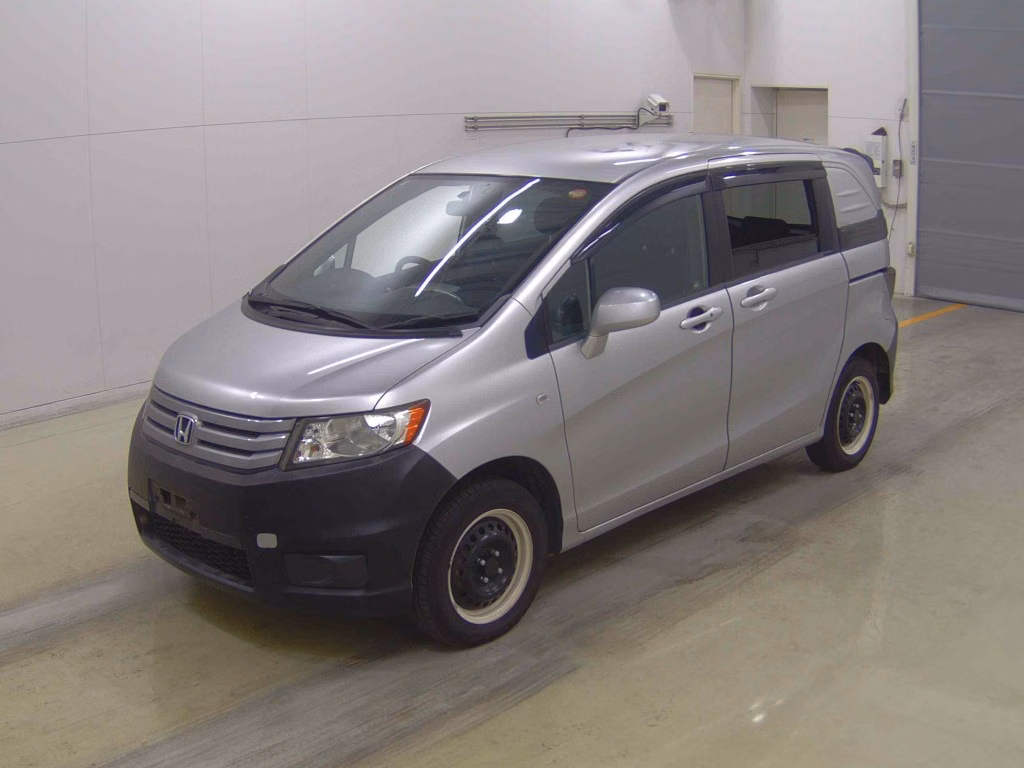 HONDA FREED SPIKE