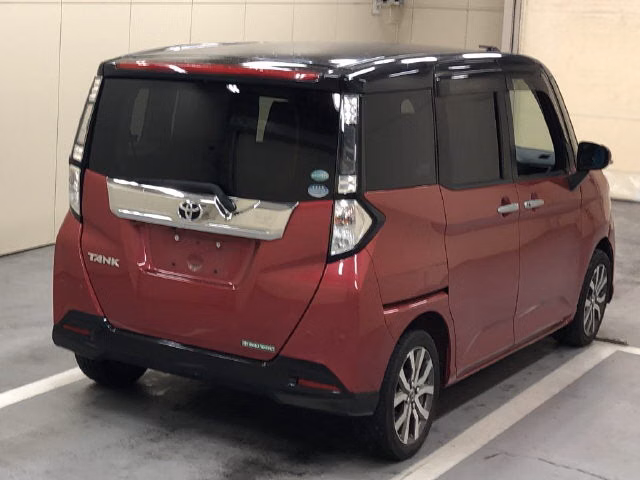 TOYOTA TANK