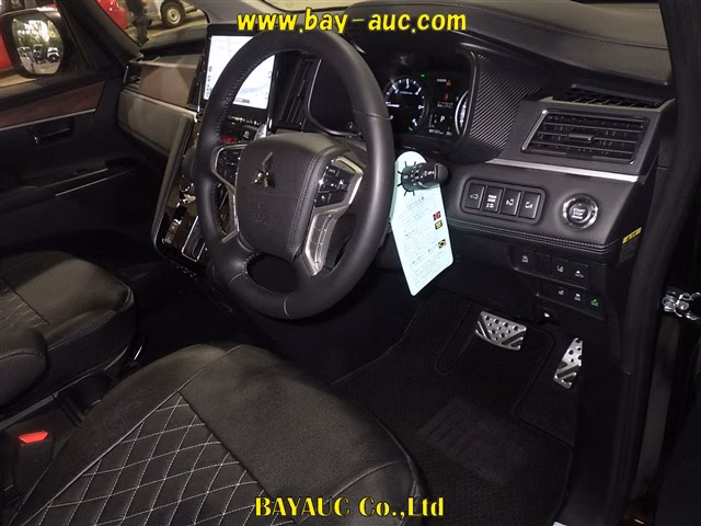 MITSUBISHI DELICA D:5