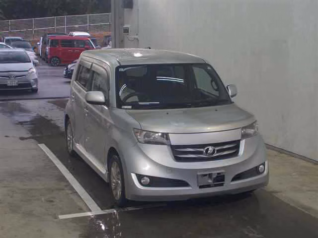 TOYOTA BB