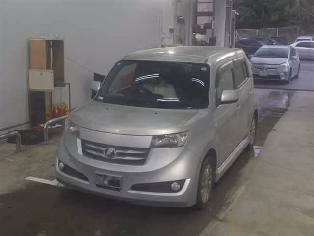 TOYOTA BB