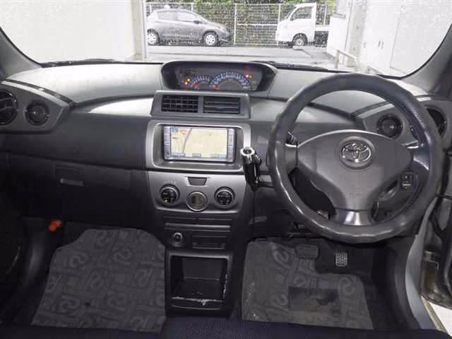 TOYOTA BB