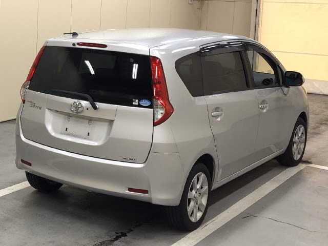 TOYOTA PASSO SETTE
