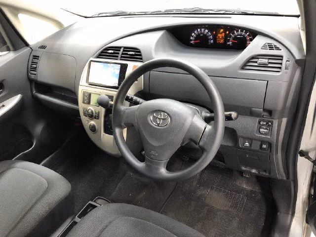 TOYOTA RACTIS