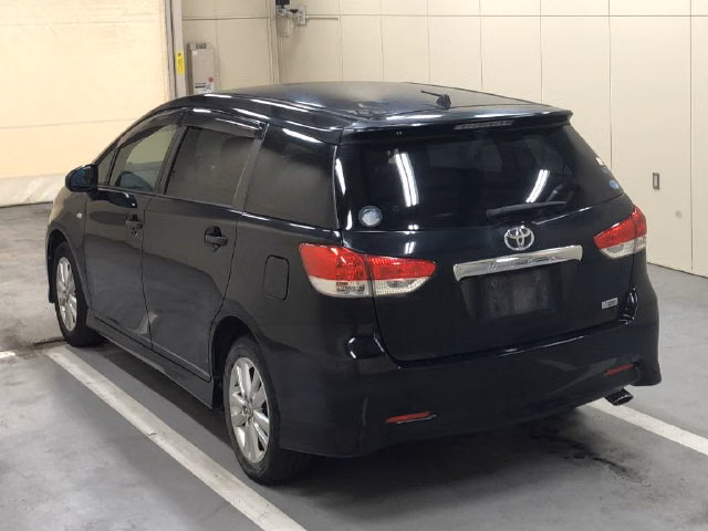 TOYOTA WISH