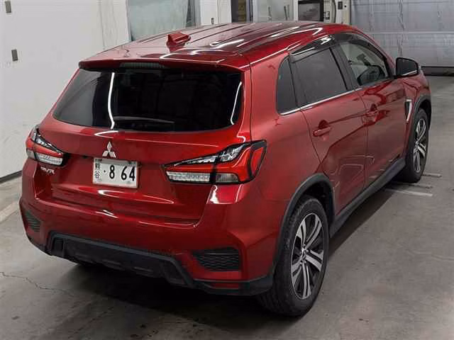 MITSUBISHI RVR