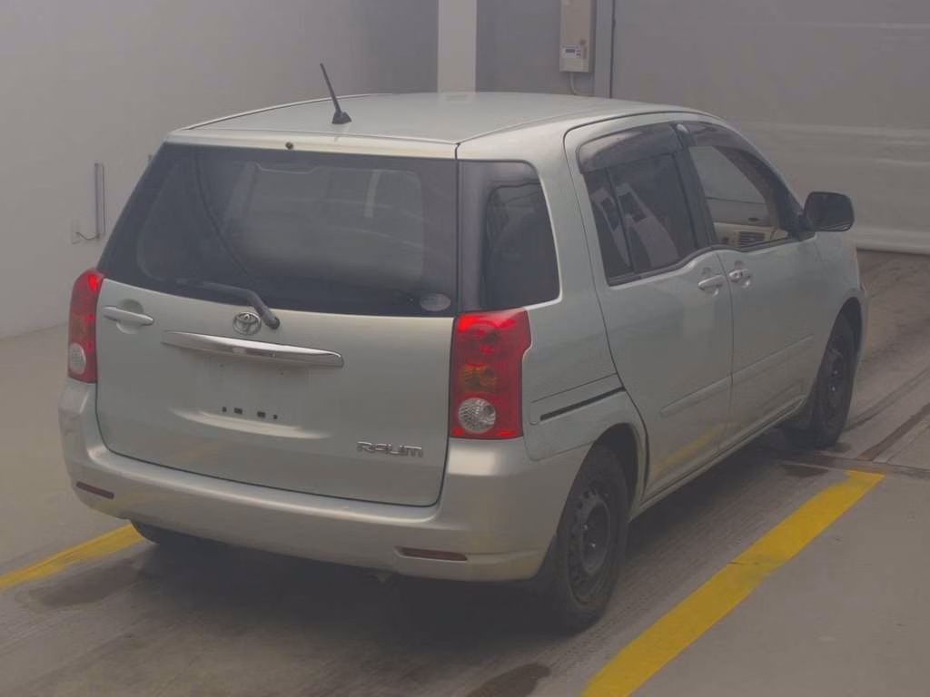 TOYOTA RAUM