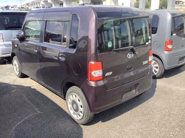 DAIHATSU MOVE CONTE
